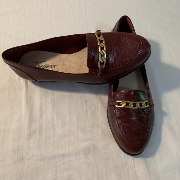 Trotters Shoes - Trotters Anatasia Slip On Burgundy Loafer Size 5 EUC